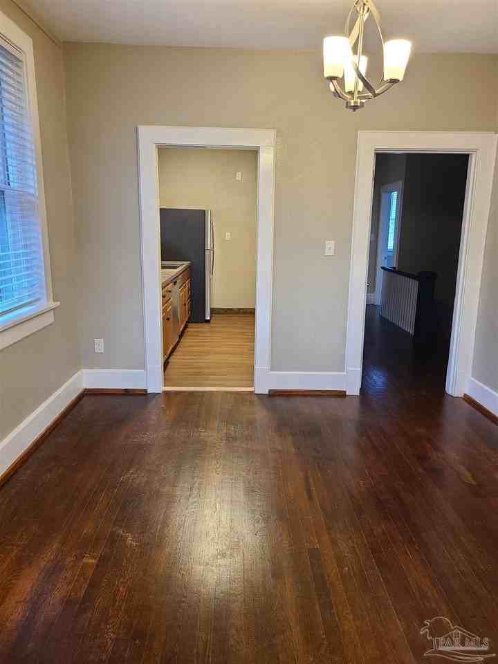510 N Spring St - Photo 5 of 22