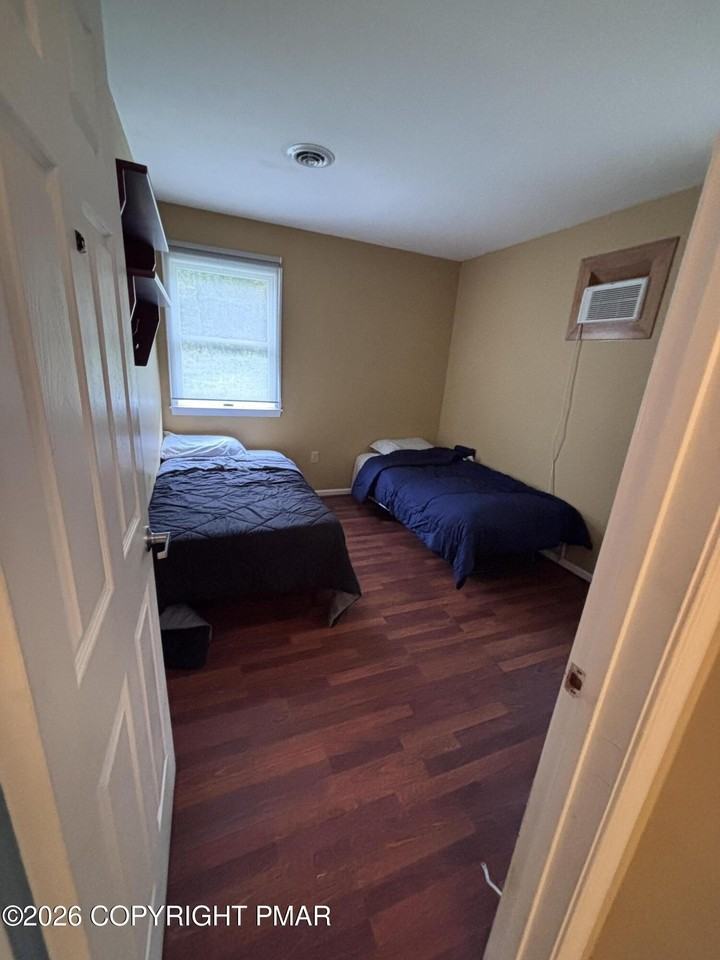 831 Montdale Rd - Photo 4 of 24