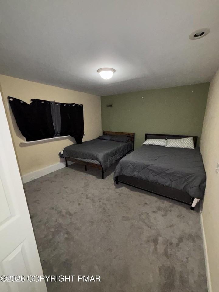 831 Montdale Rd - Photo 5 of 24