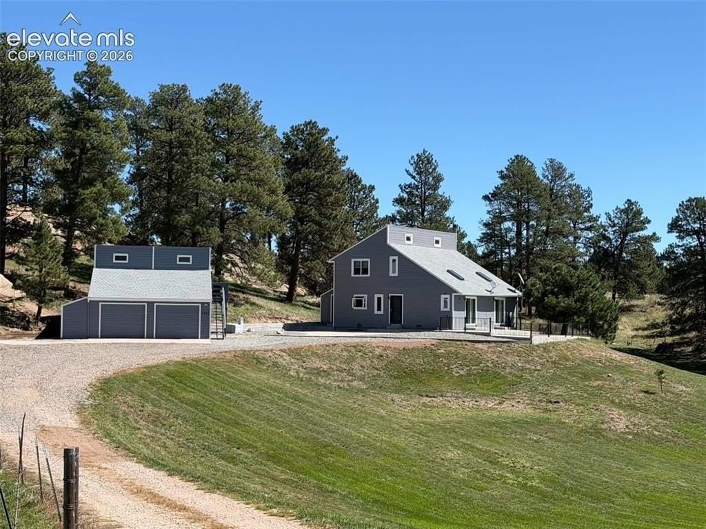 3793 Badger Ln - Photo 3 of 16