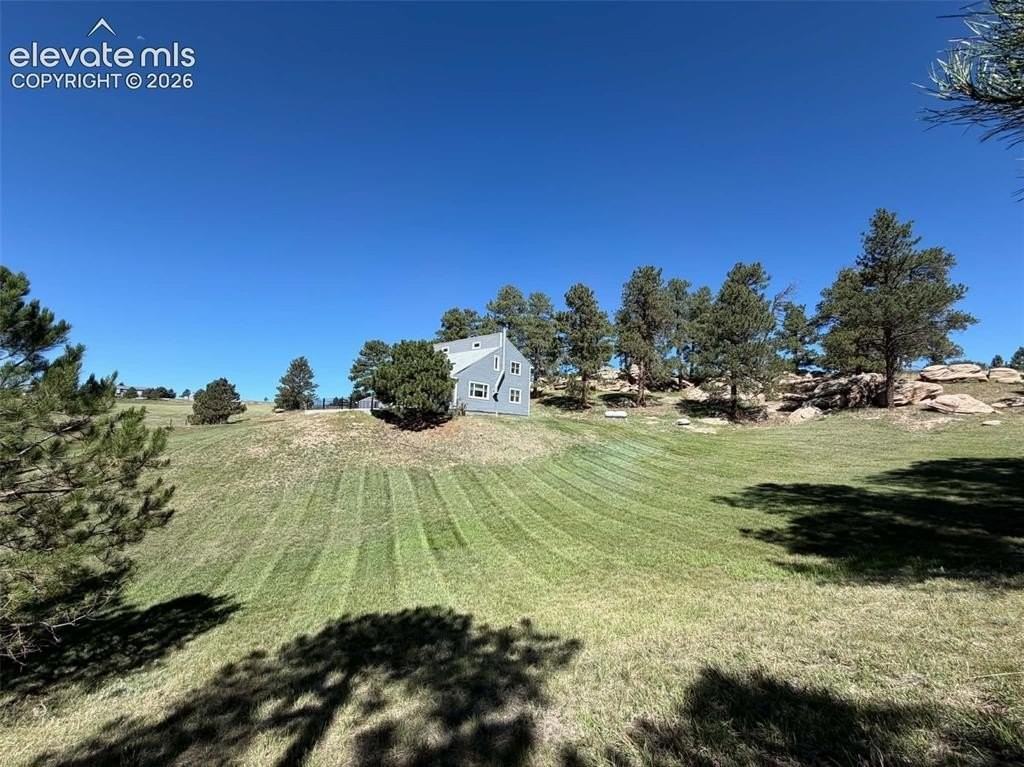 3793 Badger Ln - Photo 4 of 16