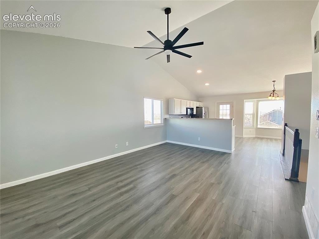 7417 Farmcrest Rd - Photo 4 of 17