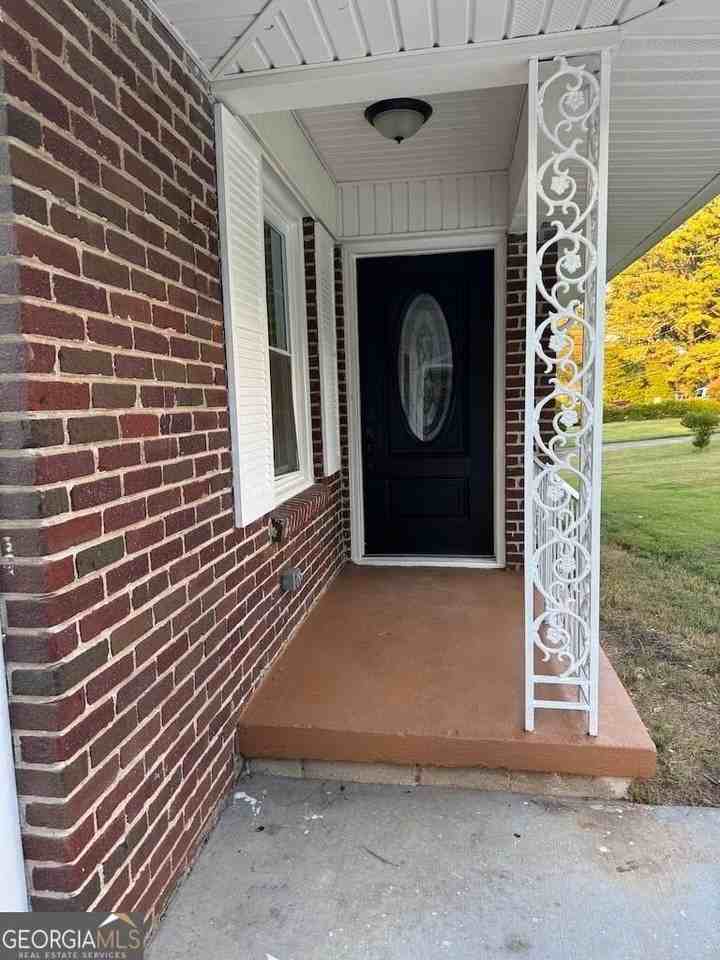 3067 Barksdale Cir - Photo 4 of 5