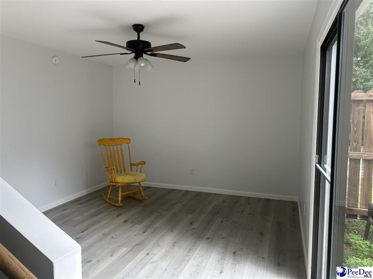 2220 Woodridge Ln Apt H - Photo 2 of 10
