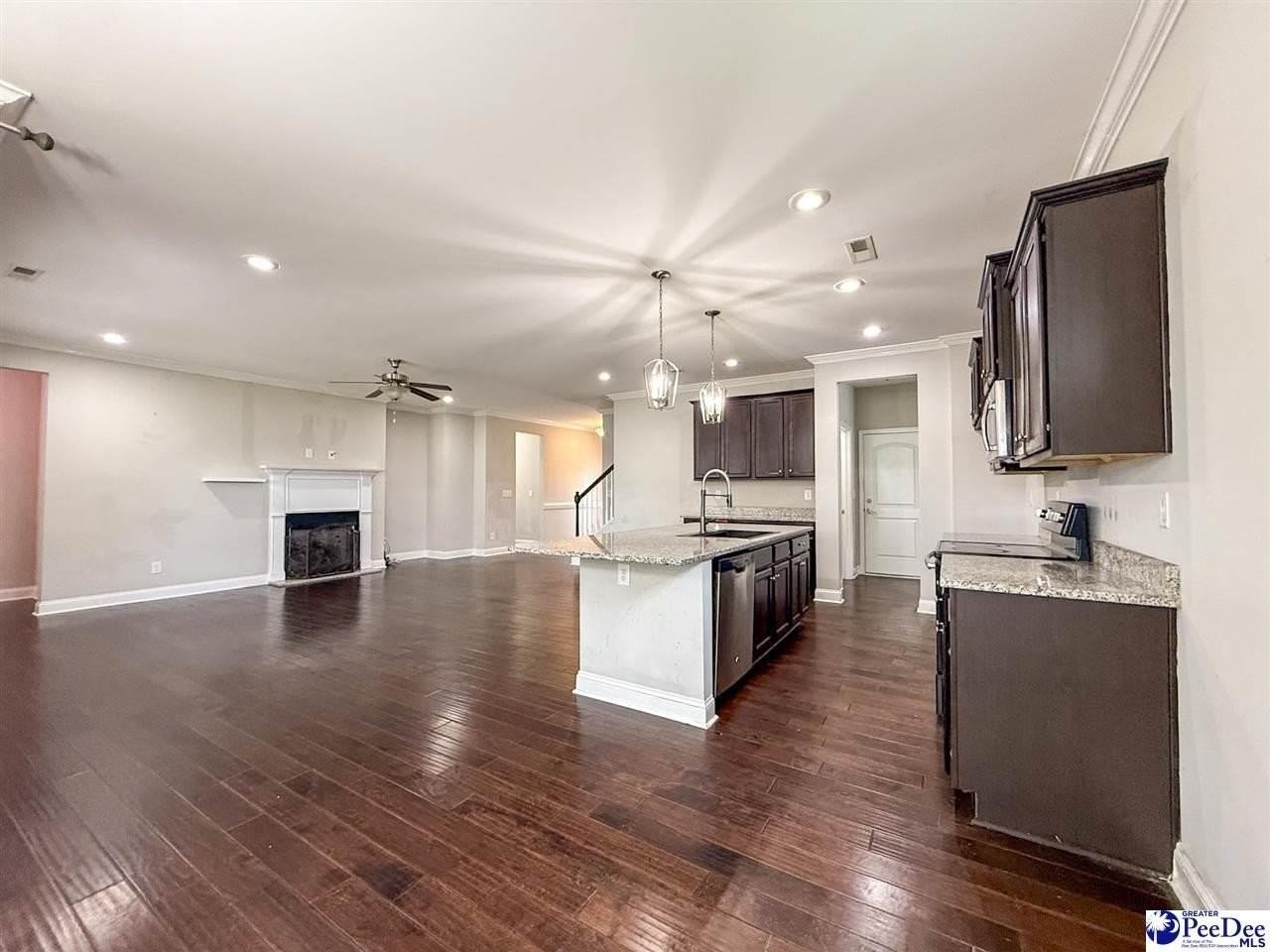 1073 Wessex Dr - Photo 7 of 23