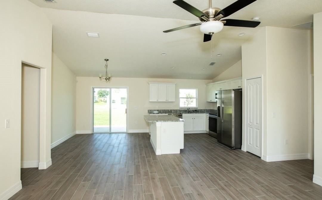 3730 12th St - Photo 6 of 14