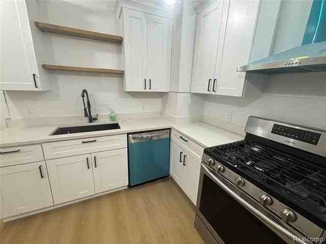 1475 W Euclid St - Photo 3 of 13