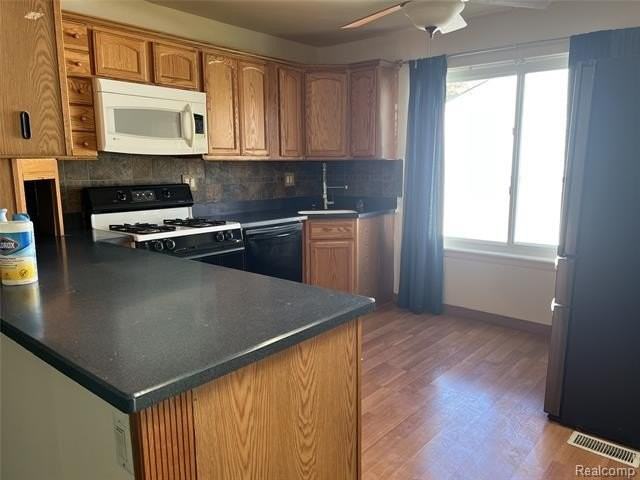 6717 Foxthorn Rd - Photo 2 of 15