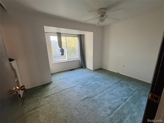6717 Foxthorn Rd - Photo 7 of 15
