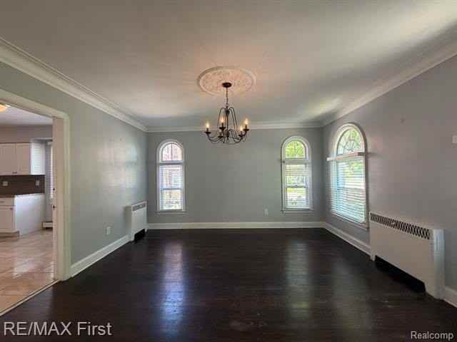 1349 Devonshire Rd - Photo 5 of 23