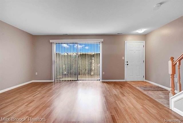 50406 Bay Run S - Photo 3 of 18
