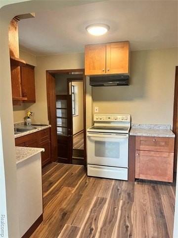 24217 Stewart Ave - Photo 7 of 13