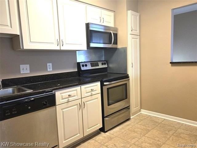 41728 Bedford Dr #150 - Photo 4 of 16