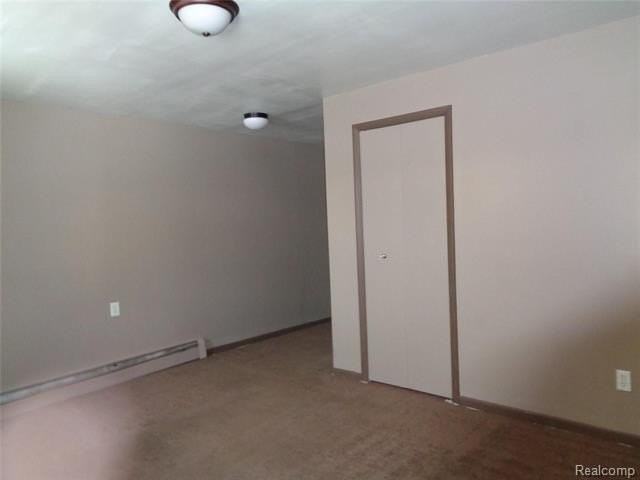 765 E Walled Lake Dr Apt B - Photo 6 of 11