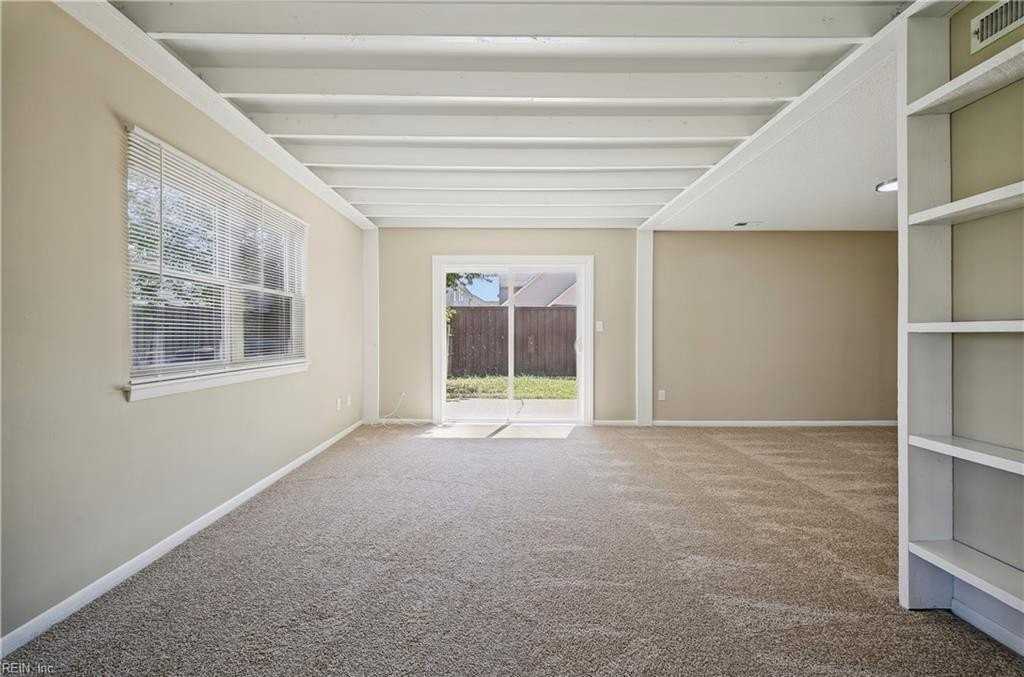 900 Maplehurst Ct - Photo 5 of 28