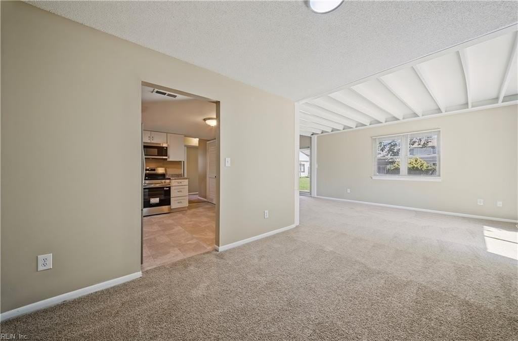 900 Maplehurst Ct - Photo 6 of 28