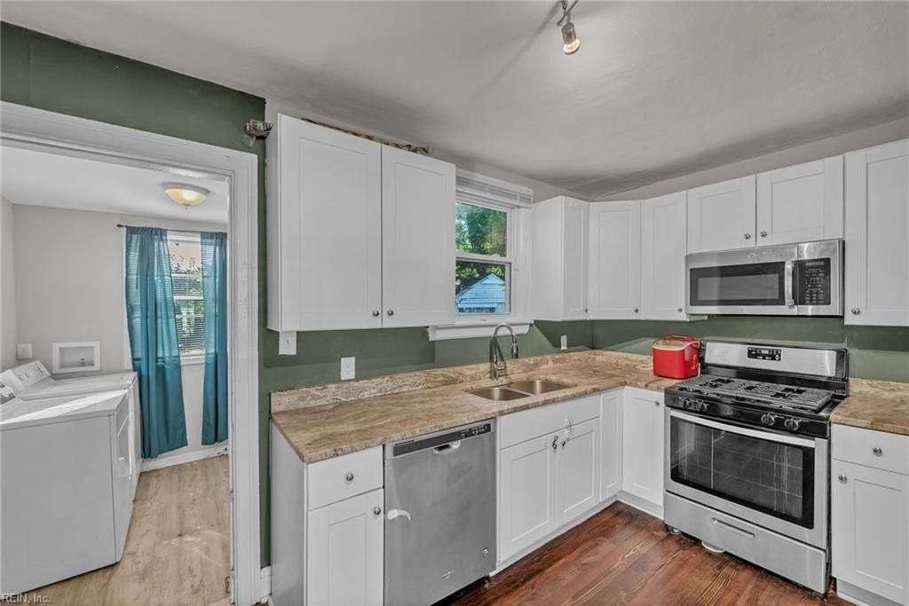 506 Homestead Ave - Photo 4 of 14