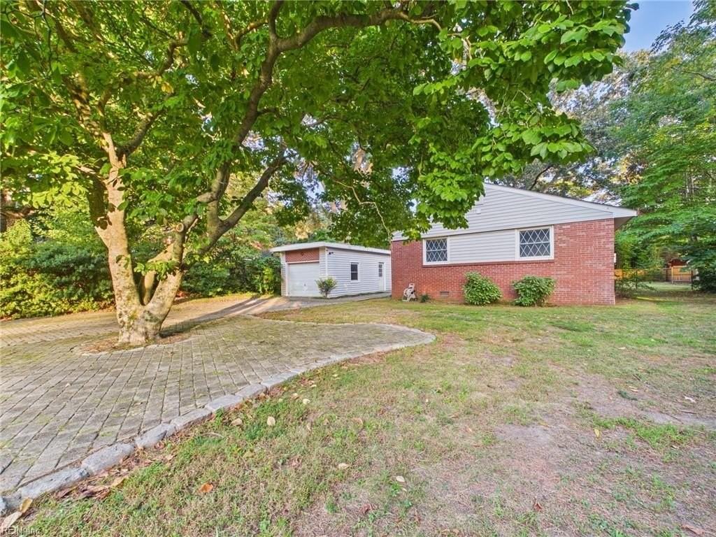 1740 Jack Frost Rd - Photo 2 of 45