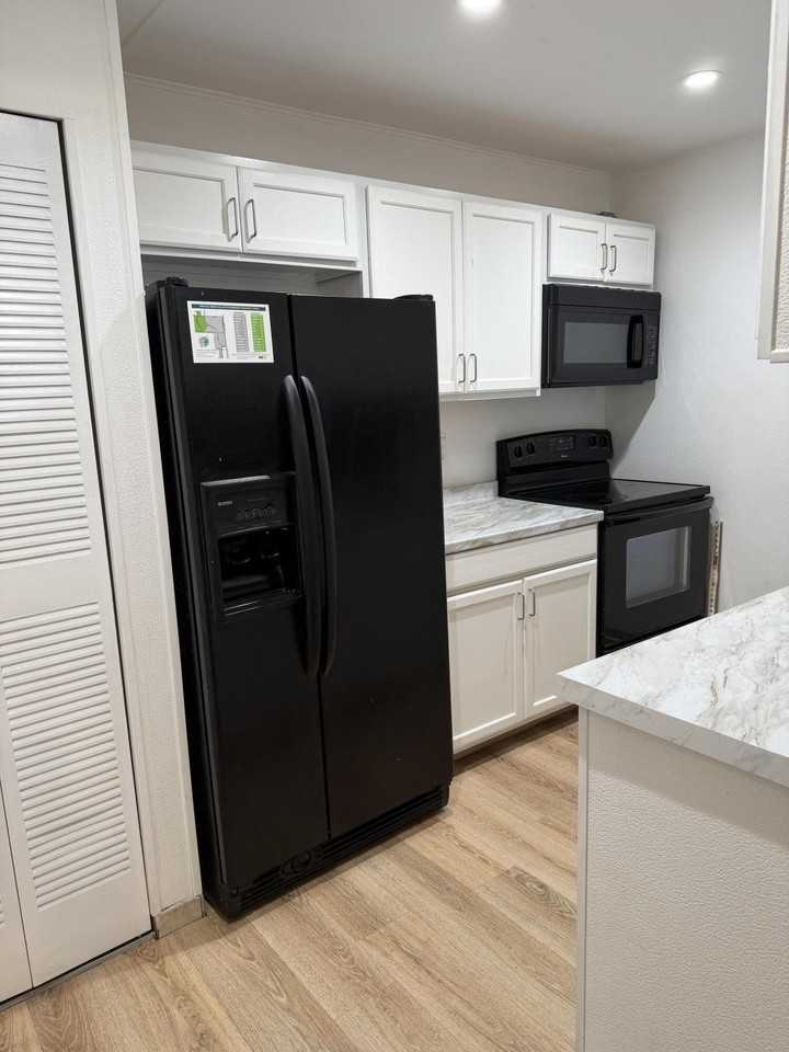 5644 Blueberry Ct #11 - Photo 3 of 20