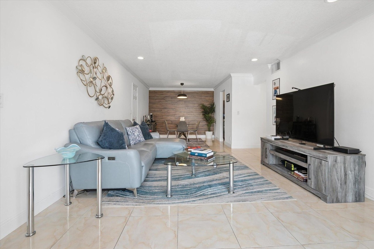 6287 Bay Club Dr #2 - Photo 2 of 22