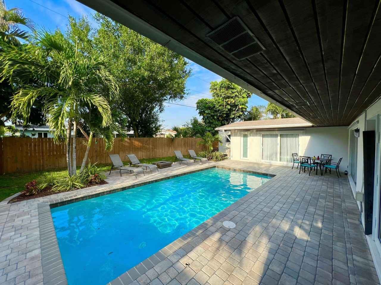 3251 Sw 23rd Ct - Photo 4 of 13