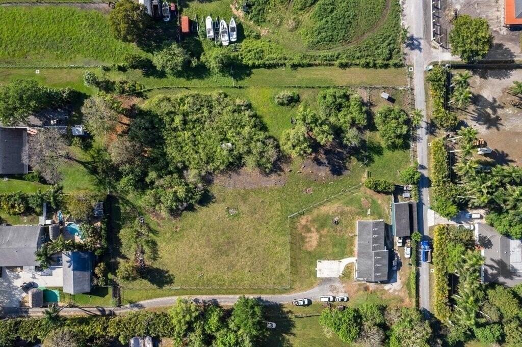 5400 Sw 162nd Ave - Photo 2 of 14