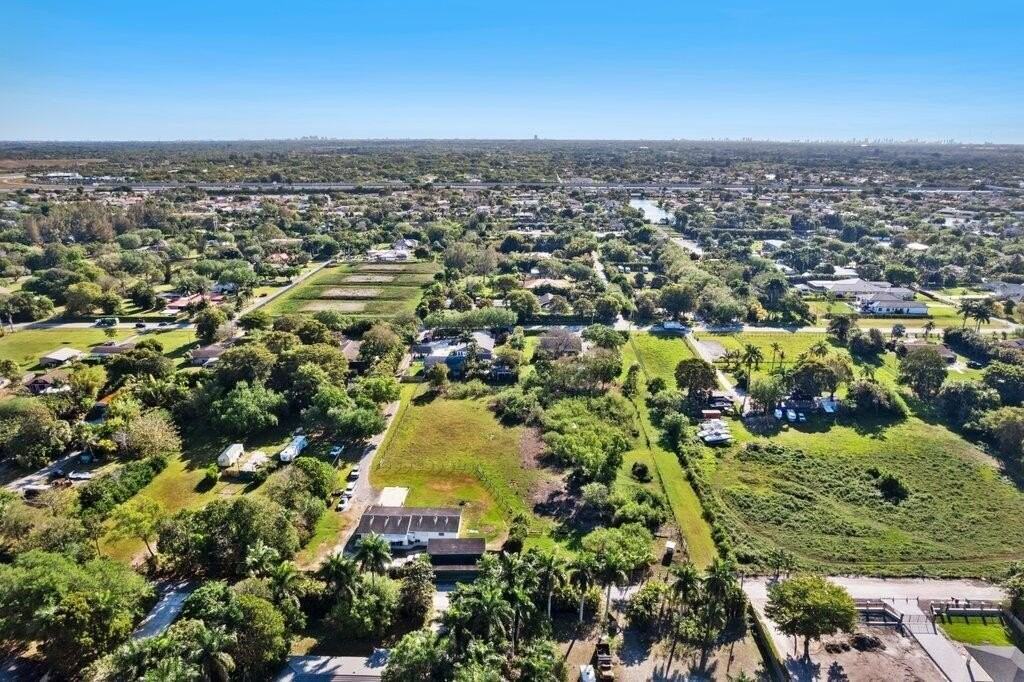 5400 Sw 162nd Ave - Photo 4 of 14