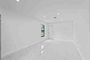 616 S Pine St #B - Photo 1 of 1