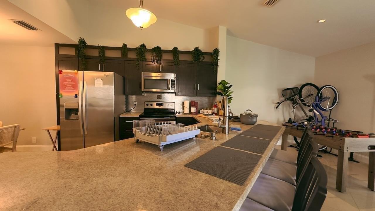 5811 Nw 57th Ave - Photo 6 of 30