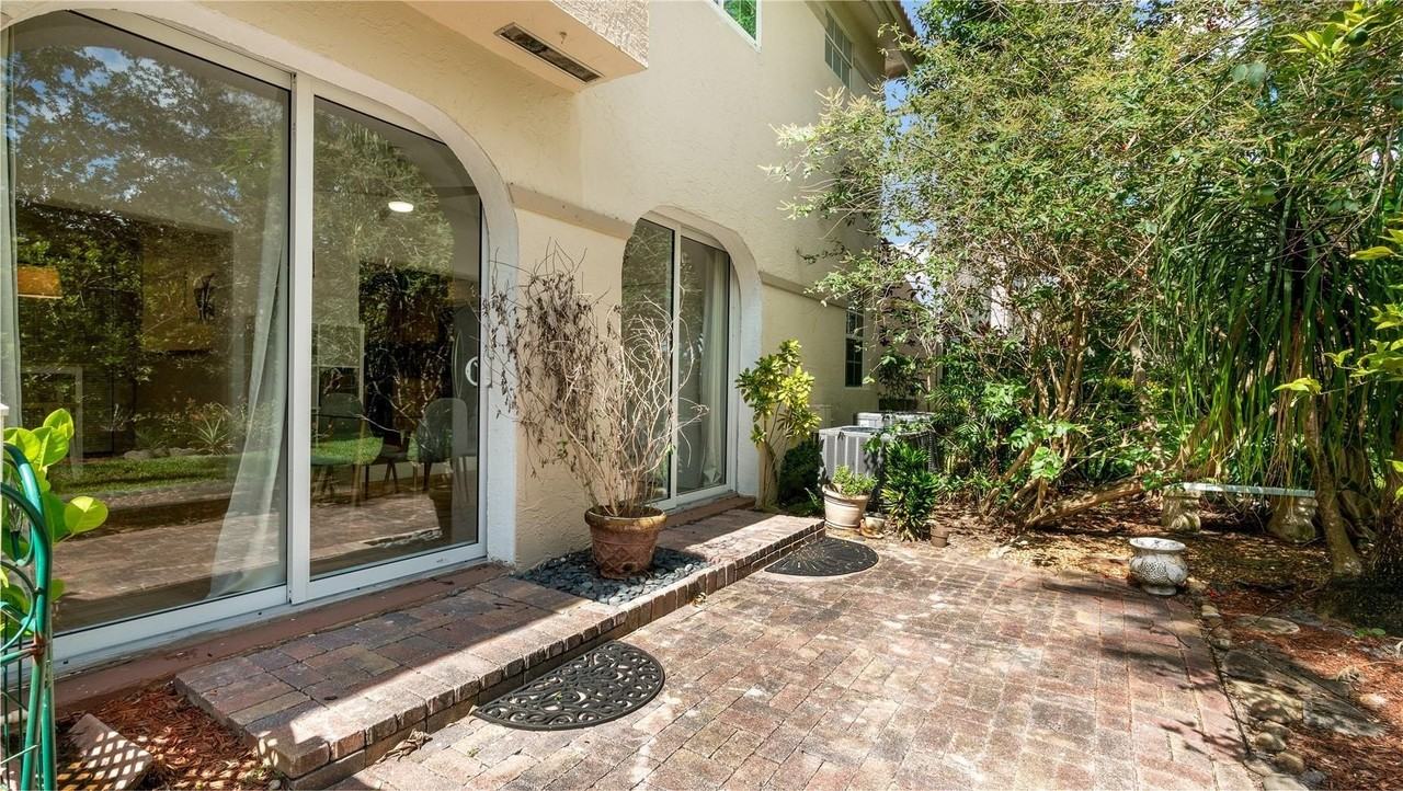 6525 Via Regina #0100 - Photo 2 of 32