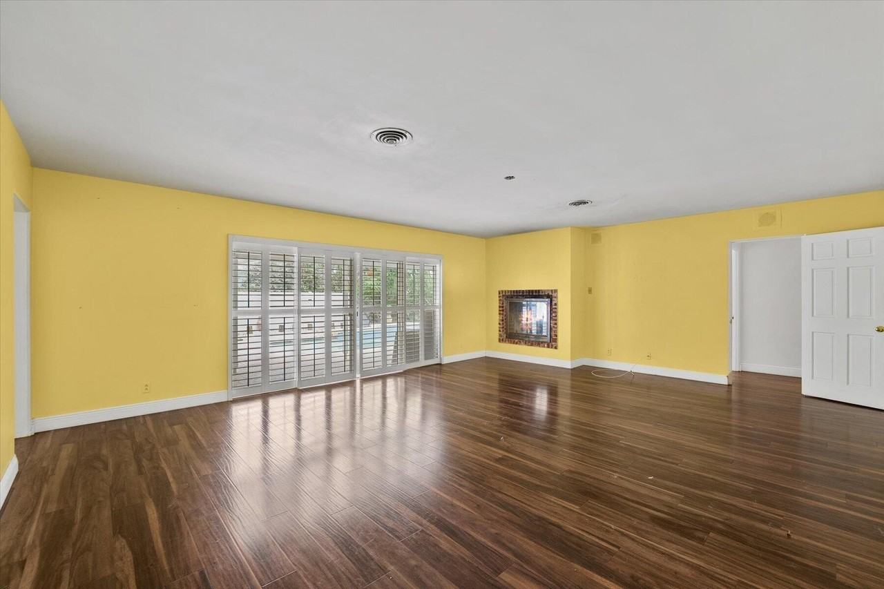 167 Beacon Ln - Photo 7 of 32