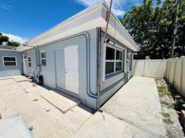 featured image of 1210 S D St #C