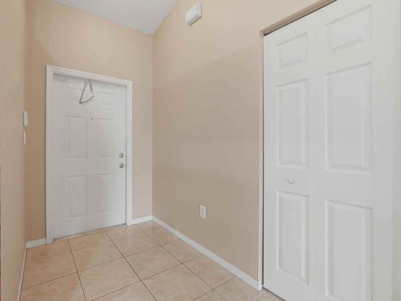 2920 E Aragon Blvd #3 - Photo 4 of 50