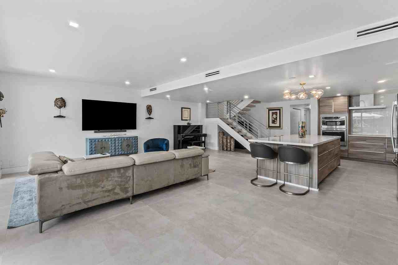 3966 N Ocean Dr #8 - Photo 6 of 50