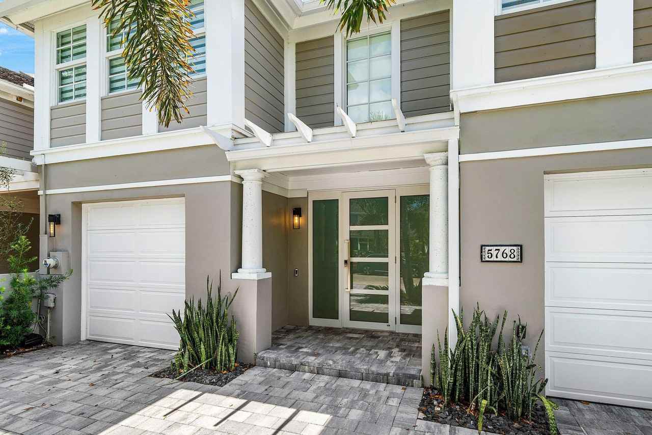 5768 Nw 39th Ave - Photo 4 of 49