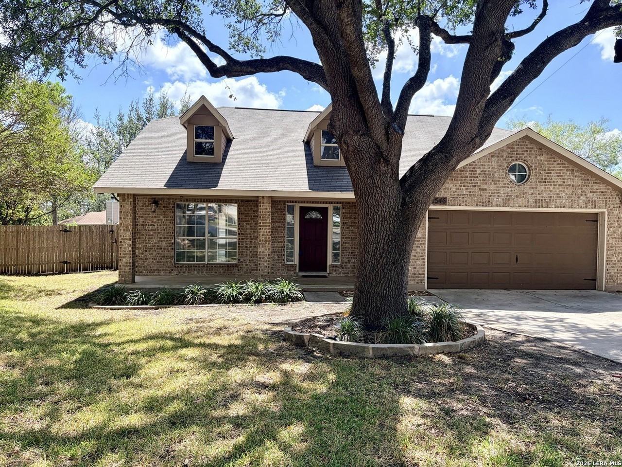 2546 Woodland Village Pl - Photo 2 of 27