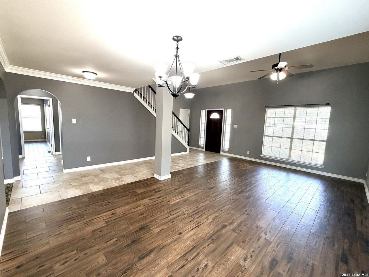 2546 Woodland Village Pl - Photo 5 of 27