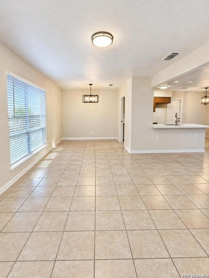 4223 Bayliss St - Photo 2 of 15