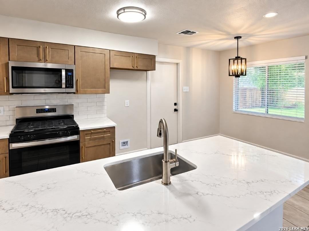 4223 Bayliss St - Photo 5 of 15