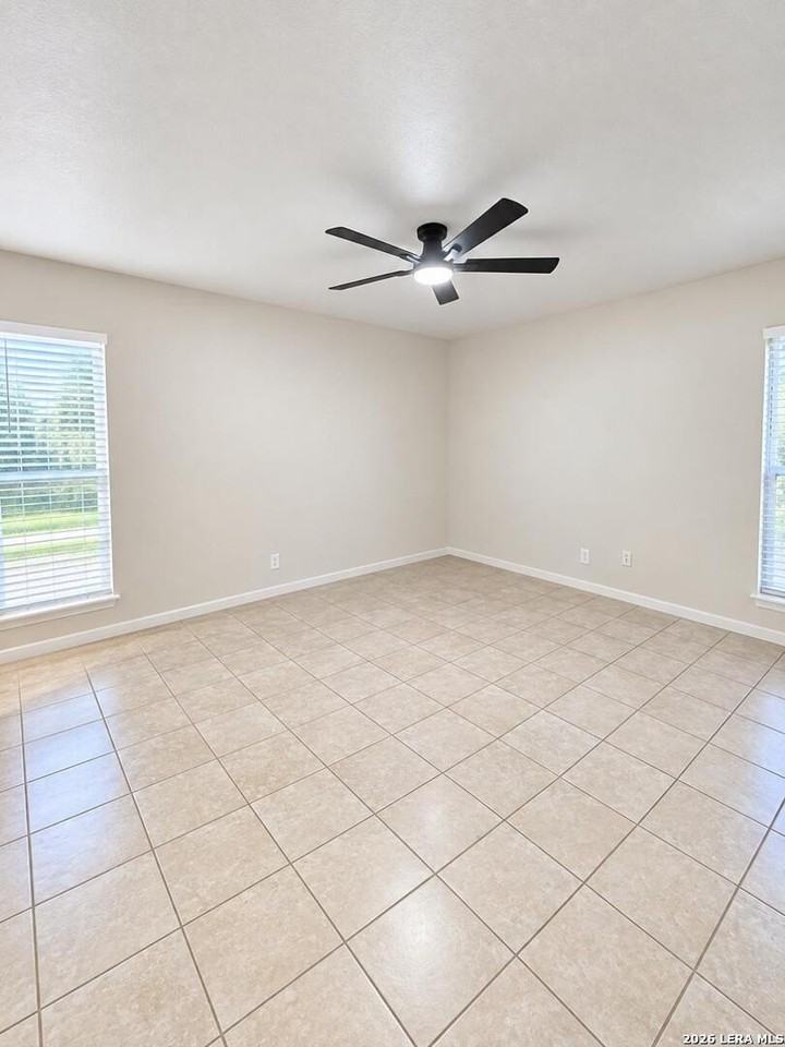 4223 Bayliss St - Photo 7 of 15