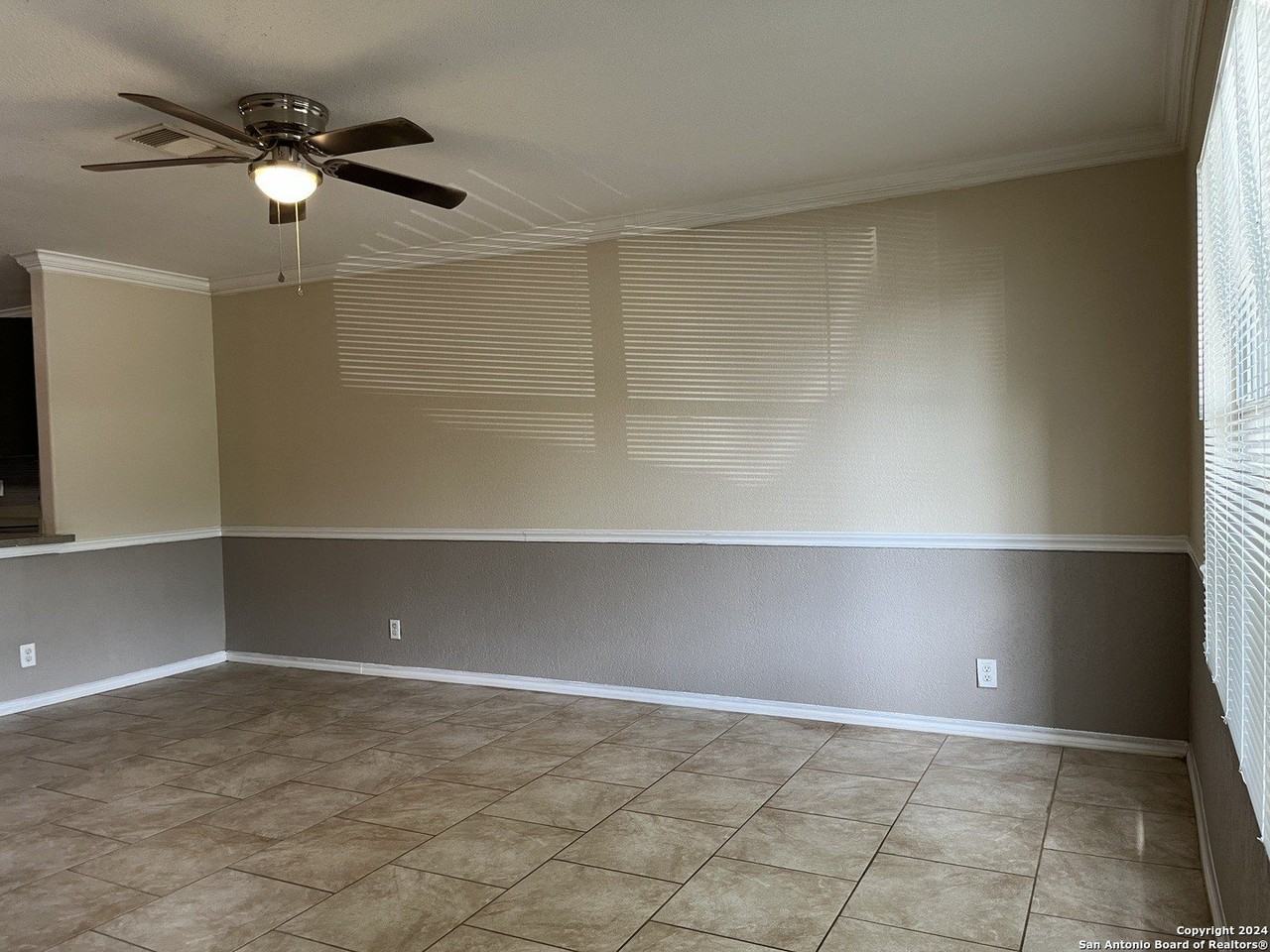 9668 Sekula Dr - Photo 3 of 16