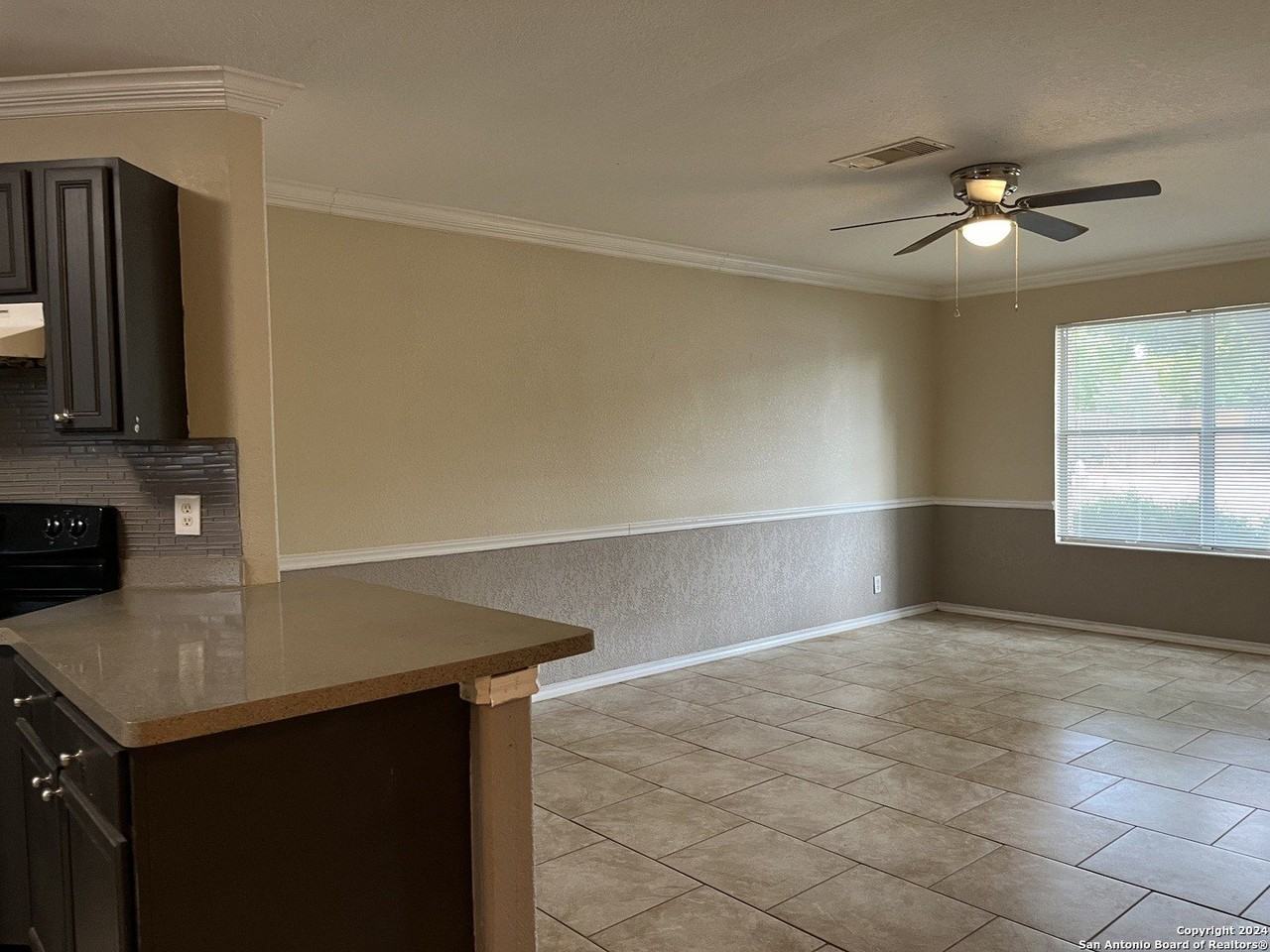 9668 Sekula Dr - Photo 5 of 16