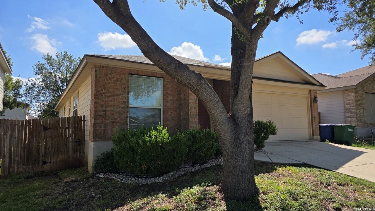 610 Granite Clf - Photo 2 of 25