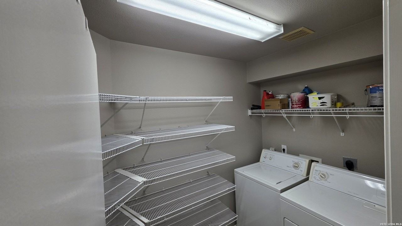610 Granite Clf - Photo 7 of 25