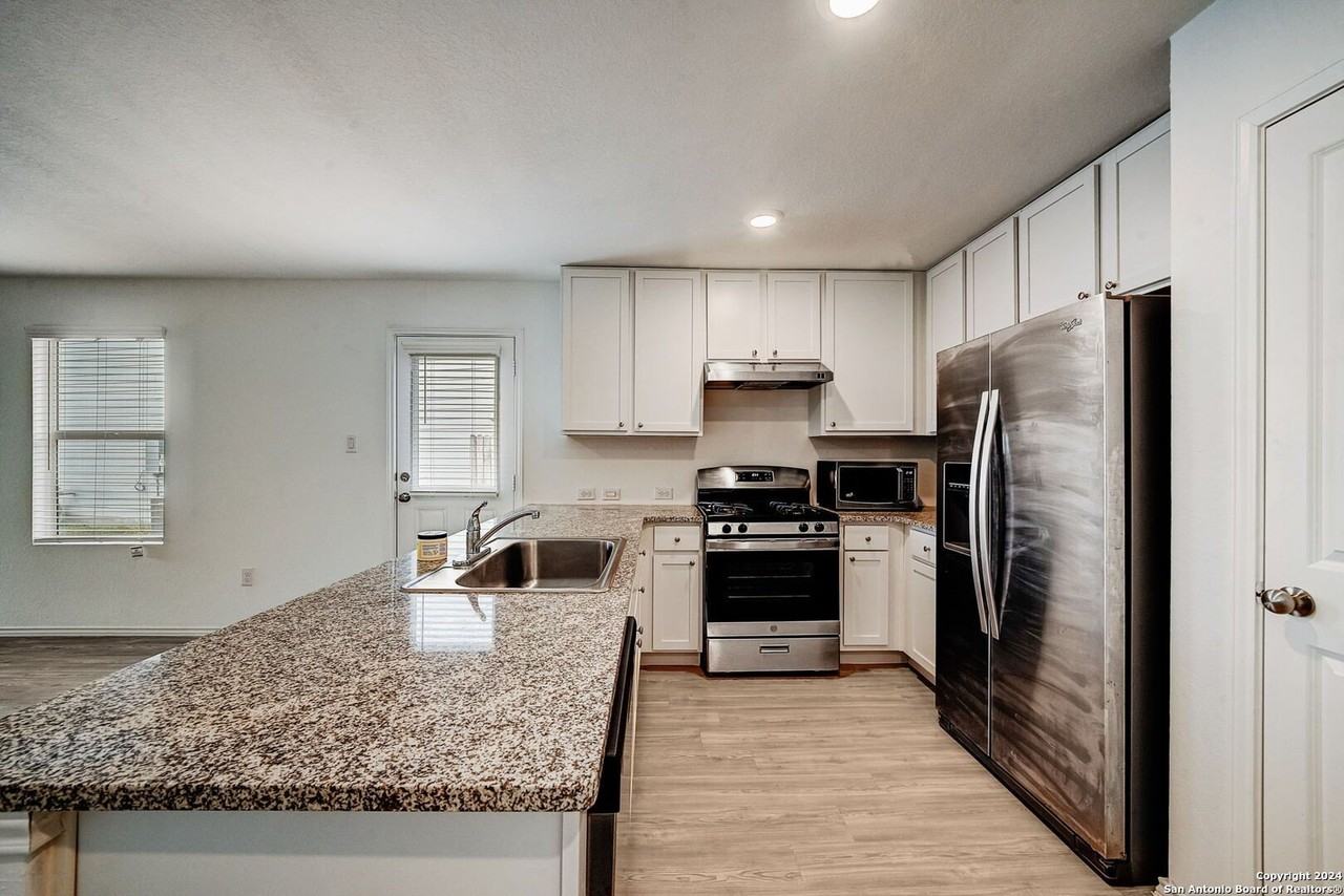 6670 Arid Way - Photo 5 of 27