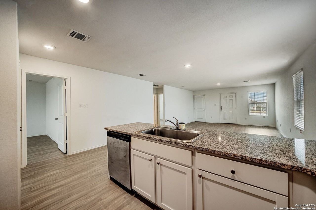 6670 Arid Way - Photo 6 of 27
