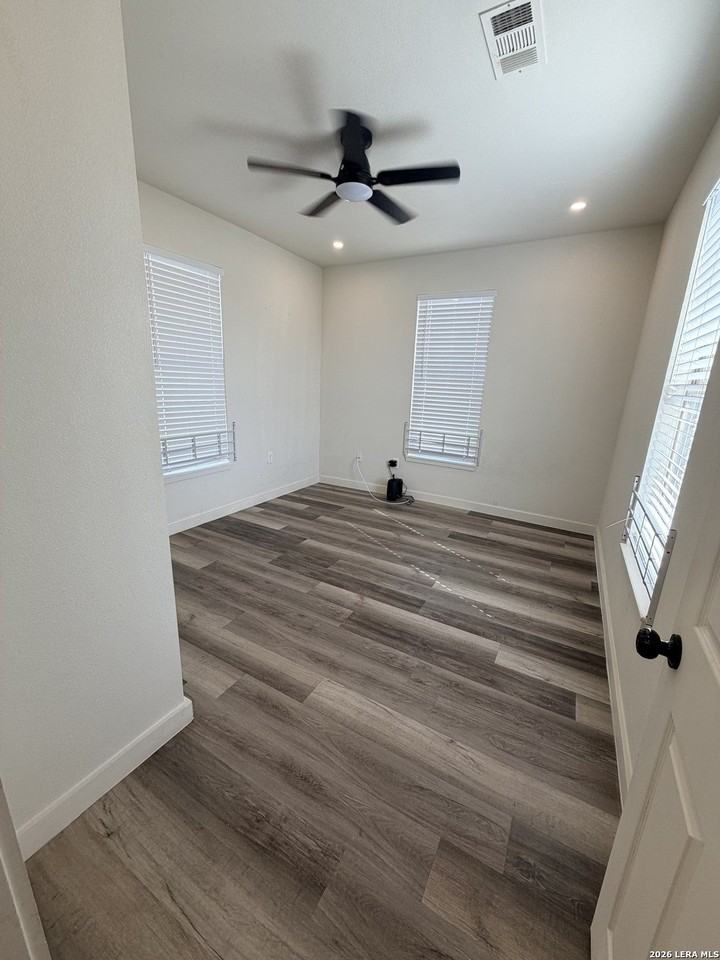 108 Beatrice Ave #201 - Photo 6 of 6
