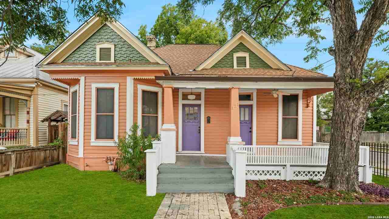 121 Daniel St - Photo 2 of 19
