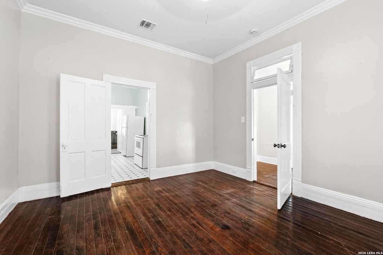 121 Daniel St - Photo 6 of 19