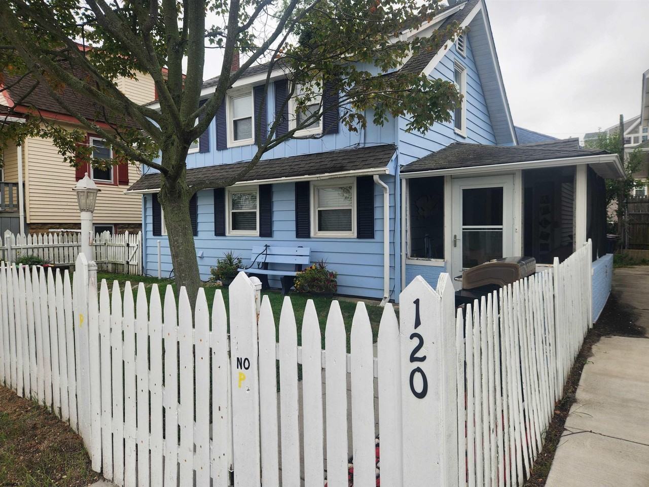 120 N Cornwall Ave - Photo 2 of 20
